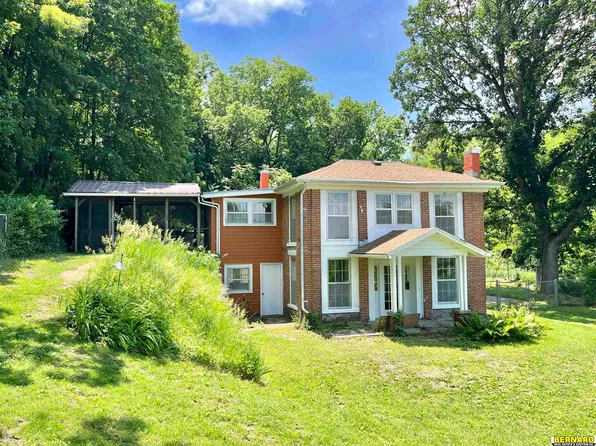 107 E Richard St, Brownville, NE 68321