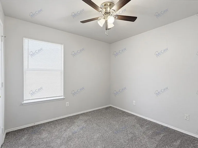412 Pin Oak Ln — Photo 13