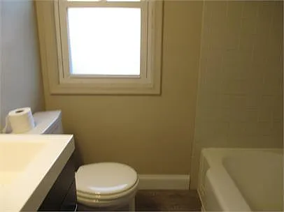 2505 Stieber St — Photo 5