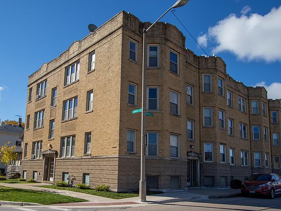 2nd image of 429 Garfield St #5