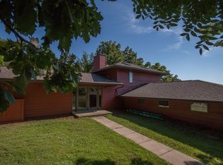 1515 Burve Rd, Deerfield, WI 53531