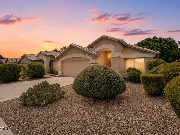 1102 W HEATHER Avenue, Gilbert, AZ 85233