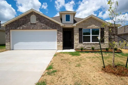 2024 Dillards Dr Photo 1