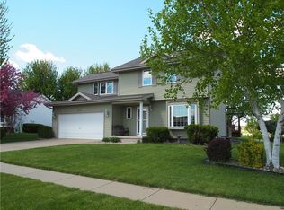 410 Huntington Ridge Rd NE, Cedar Rapids, IA 52402