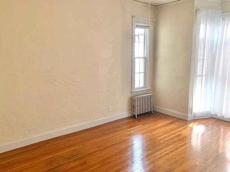 186 Waterman St #1 — Photo 13