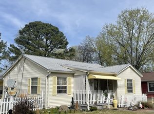 510 1st St, Lawrenceburg, TN 38464