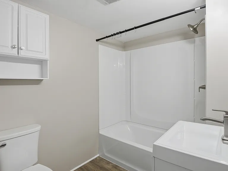 6 Oswald St #1 — Photo 14