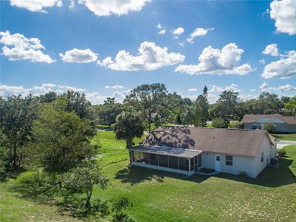5th image of 122 Windward Way