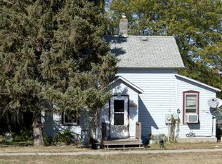 831 2nd St S, Brookings, SD 57006