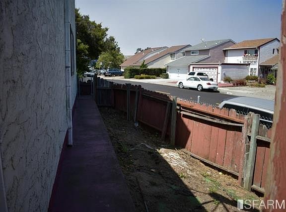 3rd image of 101 Del Prado Dr