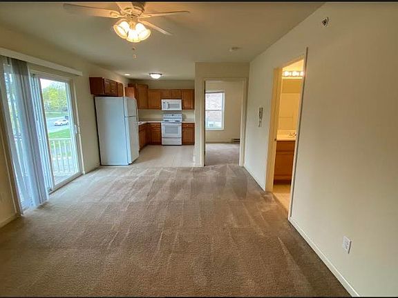 3rd image of 1949 Western Ave #1A-05