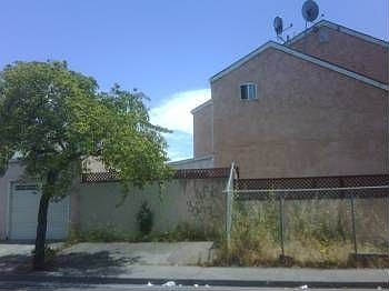 2nd image of 807 Bissell Ave