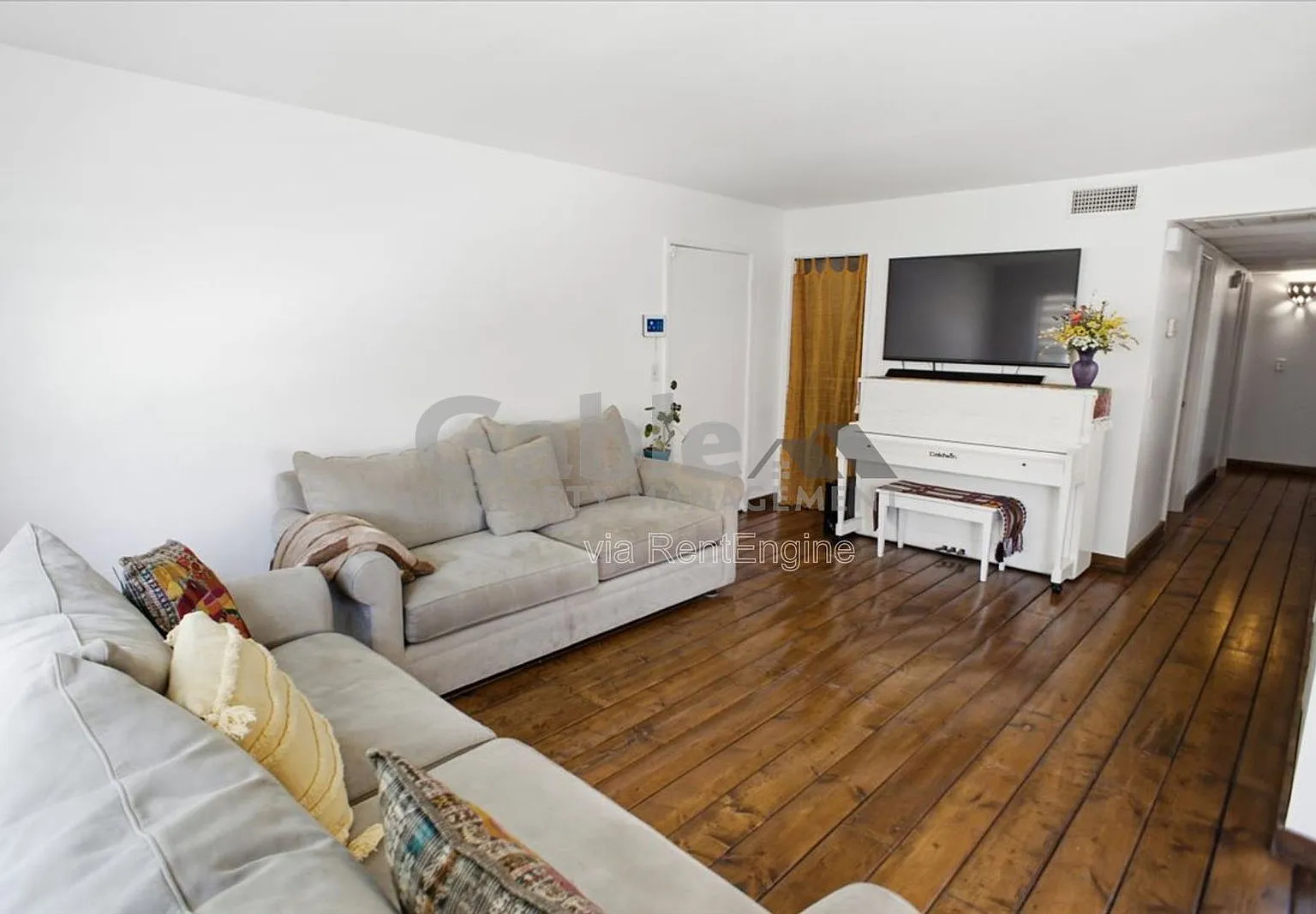 3 bed, 2.0 bath, 950 sqft, $2,650 — Photo 4