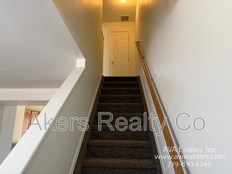 1405 E 19th St #B — Photo 6