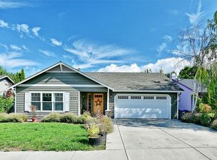 120 Deborah Dr, Talent, OR 97540