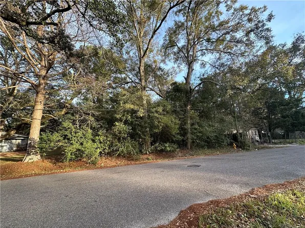 2125 Johns Lane, Mobile, AL 36605