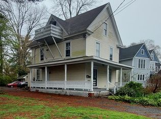 2 Kerr St, Onancock, VA 23417