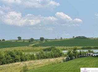 20714 Cedar Cir, Elkhorn, NE 68022