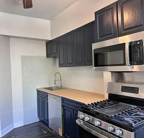 326 Ege Ave #2 — Photo 3