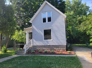 709 W Fulton St, Edgerton, WI 53534