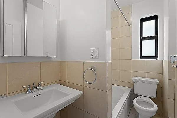 Rented by Platinum Properties | media 13