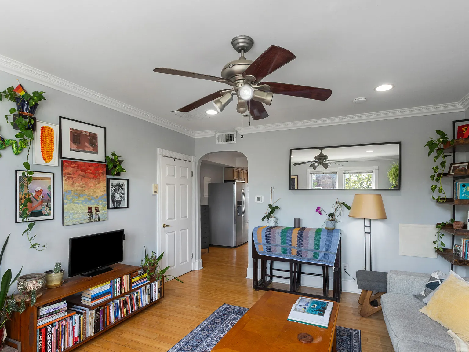 2 bed, 756 sqft, $2,225 — Photo 3