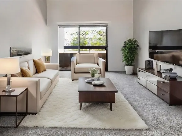 18758 Mandan St APT 1606, Santa Clarita, CA 91351