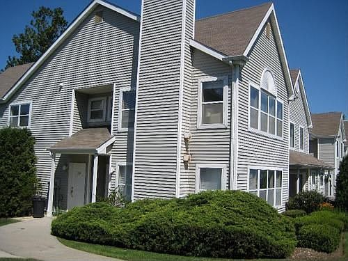 1st image of 243 Windward Ct N
