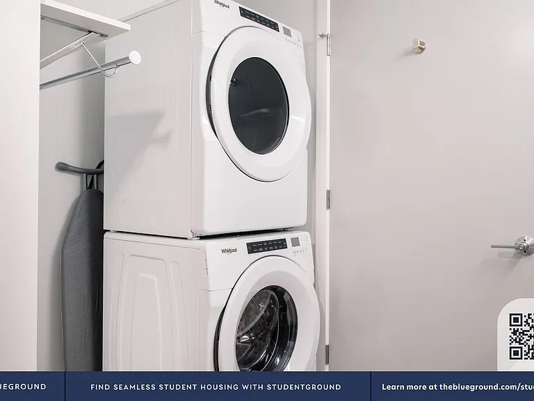 Washer/Dryer in Apartment