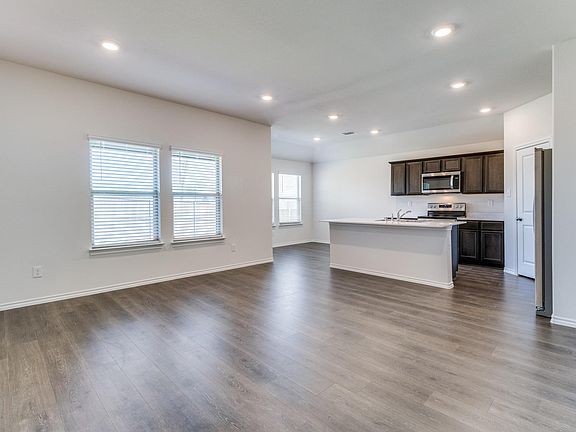 2nd image of 2315 San Jacinto Way