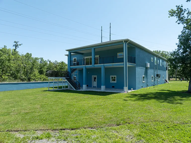 1033 Hammock Cir — Photo 39