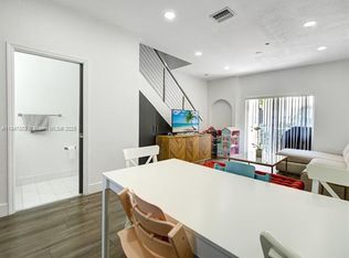5630 NW 114th Path #TOWNHOUSE 210, Miami, FL 33178