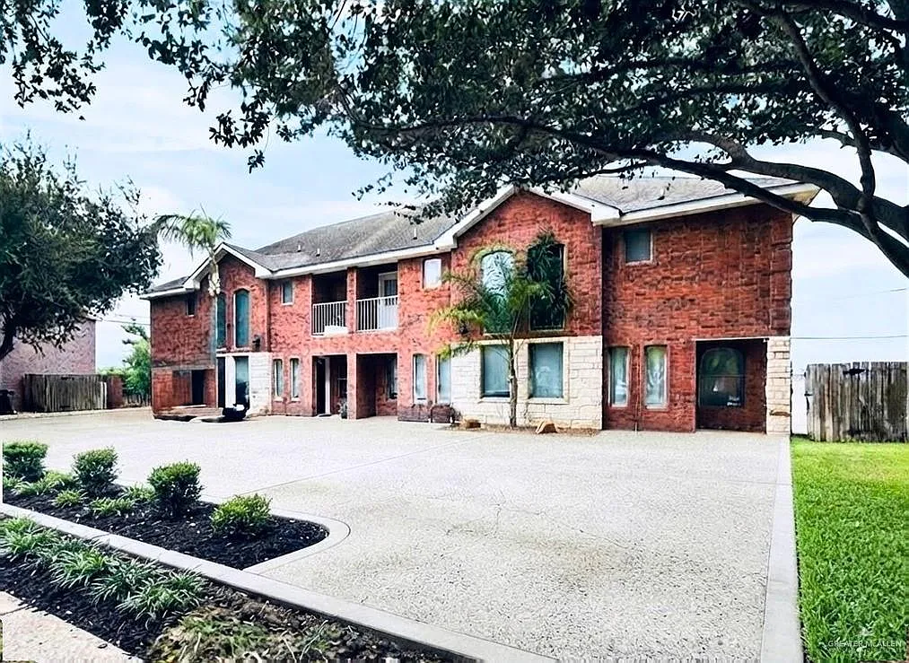 3 bed, 2.5 bath, 1272 sqft, $1,250 — Photo 1