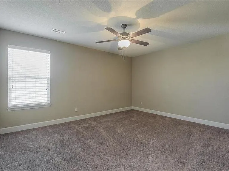 3800 NW 94th St — Photo 20