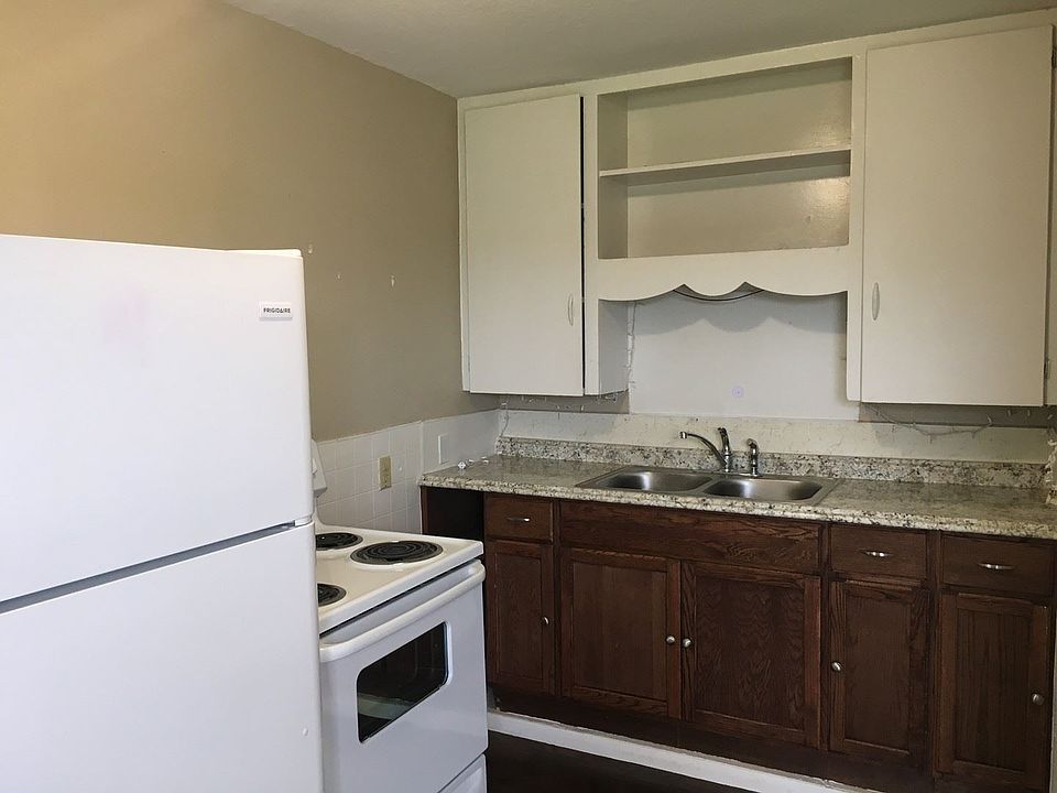 1st image of 1322 Marine Dr