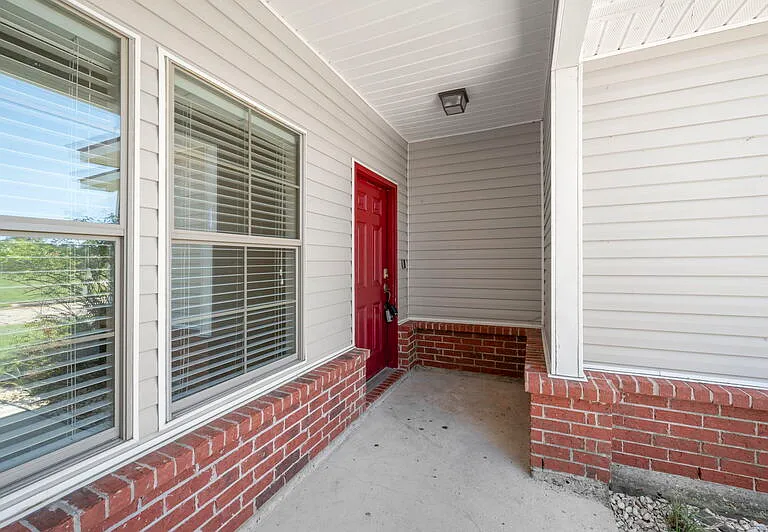 22898 Sabine Dr — Photo 3