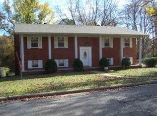 1306 Ridgewood Dr, Russellville, AR 72801