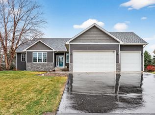 12831 Foxhill Ave N, Hugo, MN 55038