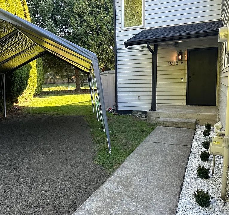 1st image of 1918 C St SE Unit B