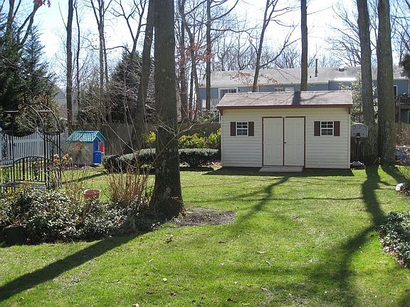 2 sheds