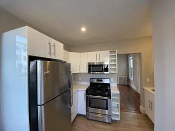 9 Pleasant St — Photo 3