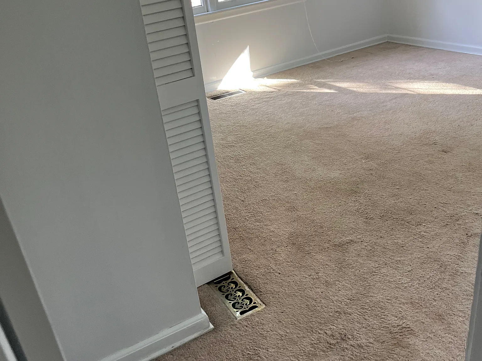 3 bed, 1.5 bath, 1248 sqft, $1,950 — Photo 4