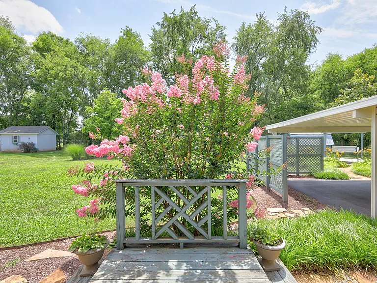 3215 Arthur Dr — Photo 29