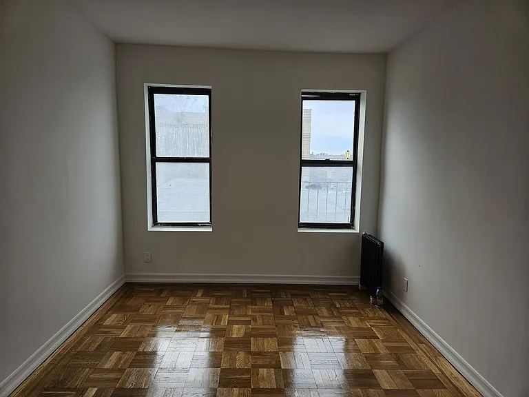 2069 E 12th St #1G — Photo 4