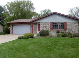 1620 Palamino Dr, Racine, WI 53402