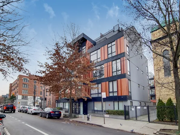 170 North Fifth Street image 1 of 11