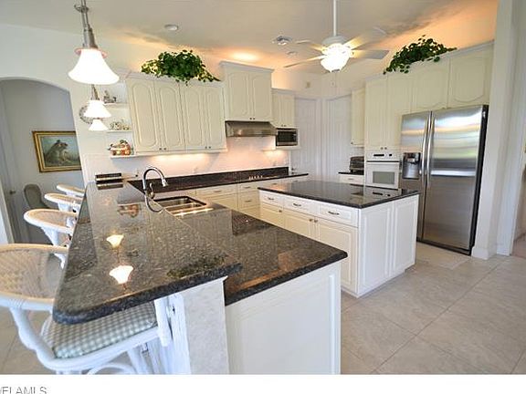4th image of 9363 Windlake Dr