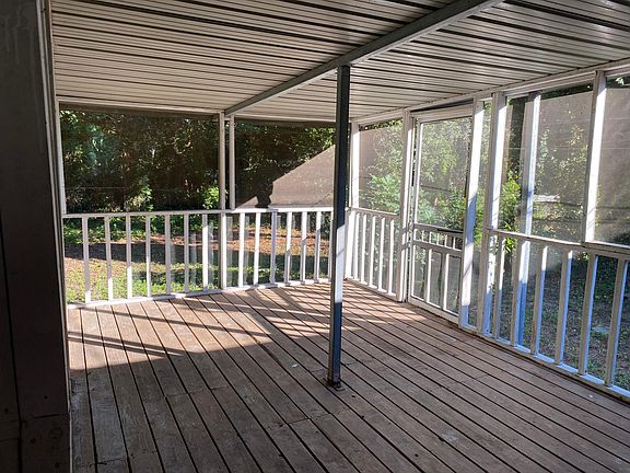 Screened back porch