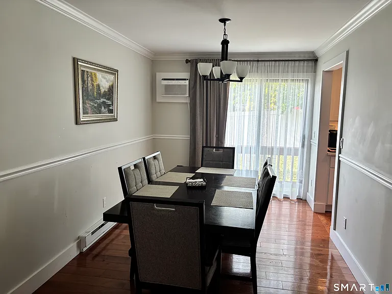 80 Lawn Ave #13 — Photo 6