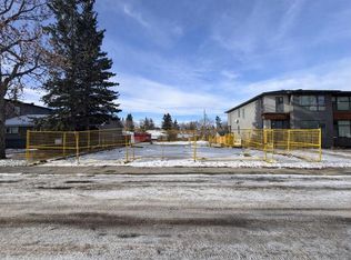 3711 41st St SW, Calgary, AB T3E 3L6